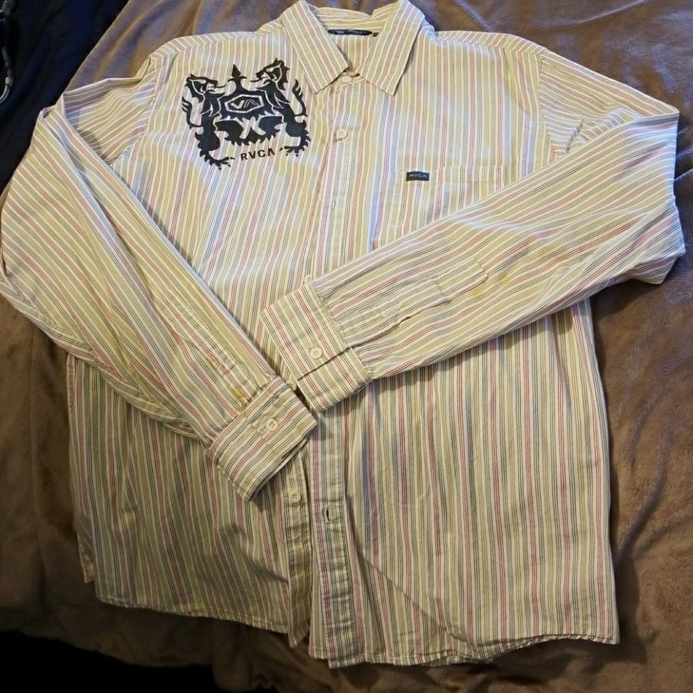 RVCA long sleve shirt, great condition barely worn
